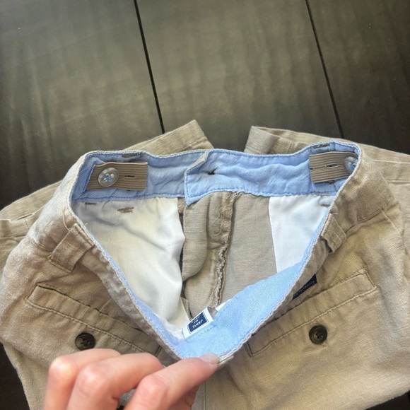 Janie & Jack Linen & Cotton blend tan shorts w/ adjustable waist size 5 - Picture 3 of 6